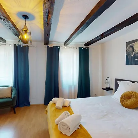 Le Bel Atre - Coeur Historique - Triplex 4-6 Personnes - Familles & Amis Apartmán Sélestat